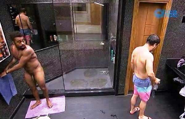 video douglas banho pelado bbb15