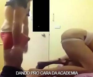 Tinha maior tesão no macho, mas ele tinha rola fina. Deu assim mesmo!