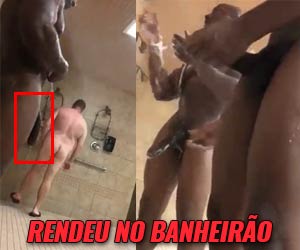 Atraindo homens com dote gigante no banheiro público