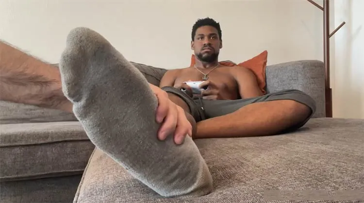 tesao gay negao pes enormes sexo